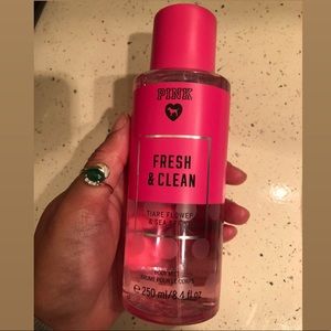 Victoria’s Secret Tiare Flower & Sea Spray Mist 🌸
